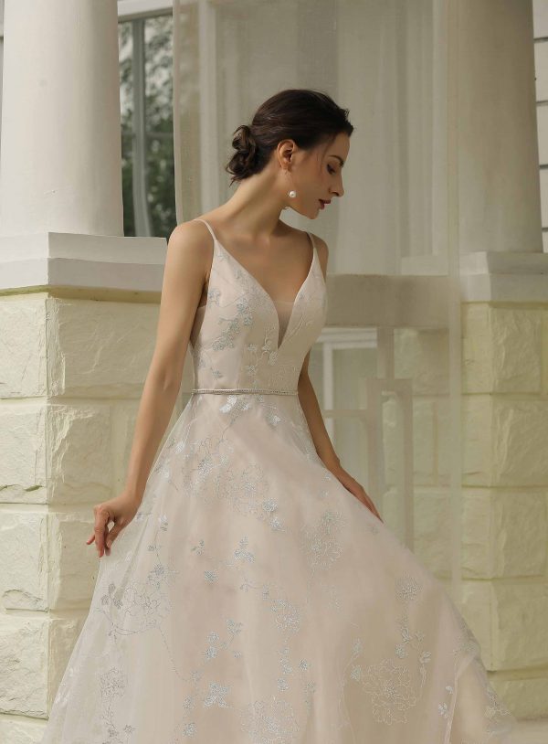 White bridal gowns Watford, Local Wedding Dresses Shops in Luton