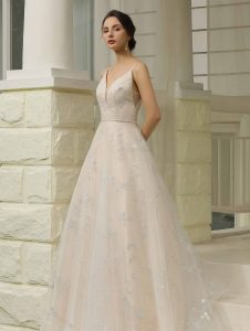 White bridal gowns Watford, Local Wedding Dresses Shops in Luton