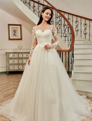 Custom Bridal Wedding Dress Watford, Best Bridal Gown Tailors in Watford
