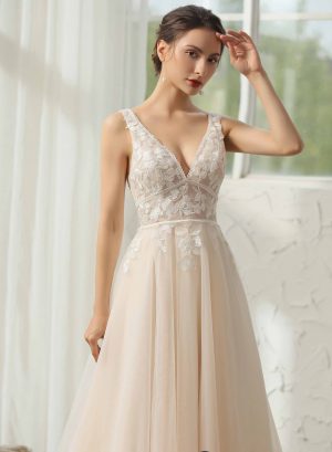 White bridal gowns Watford, Local Wedding Dress Shops in Luton