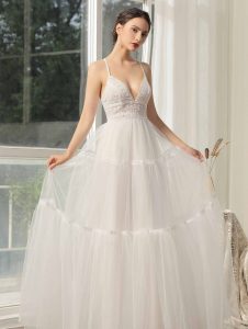 White bridal gowns Watford, Local Wedding Dress Shops in Luton