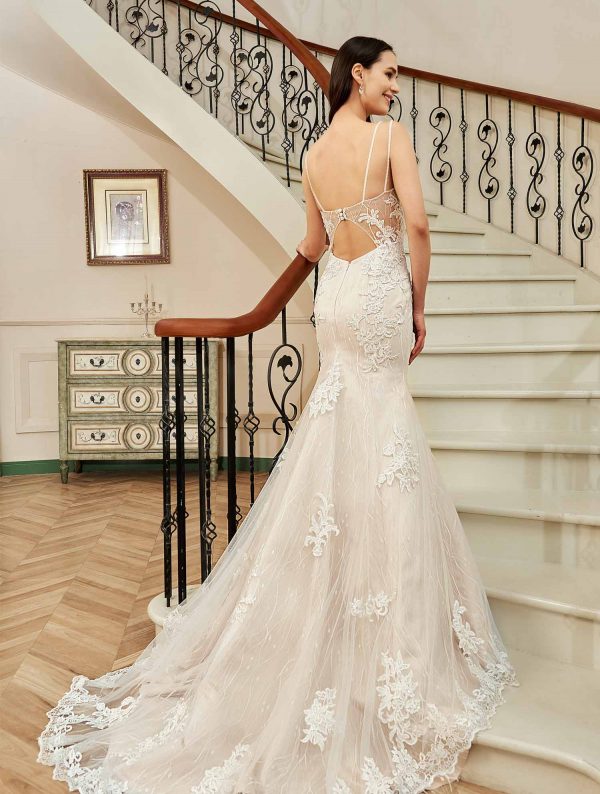 Top Bridal Dress Tailors in Watford, Local Bridal shop & Custom Wedding Gown Luton