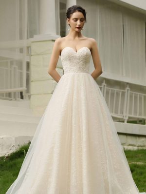 Local Wedding Dress Shops in Luton, White Bridal Dress in Watford