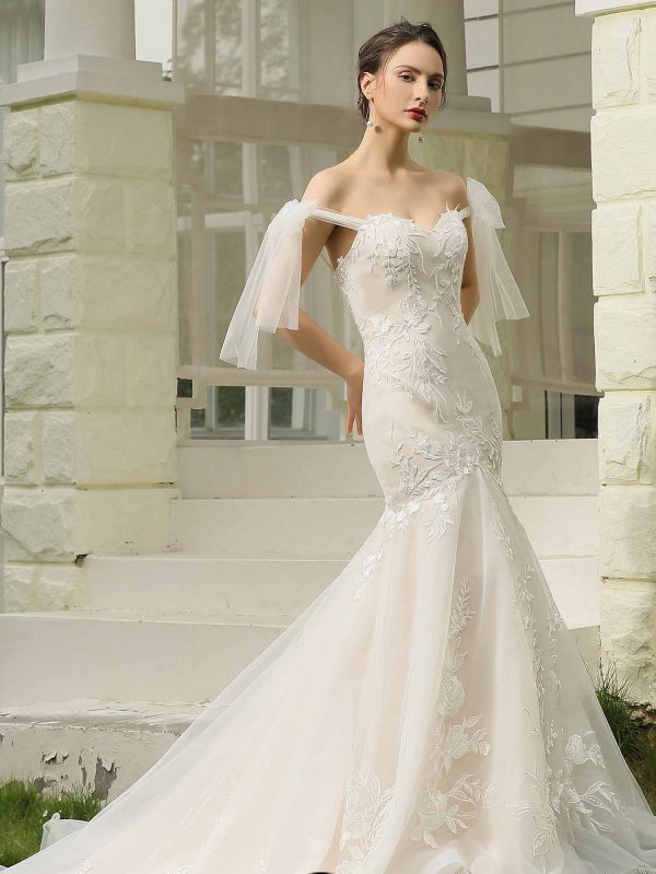 White bridal gowns Watford, Local Wedding Dress Shops in Luton