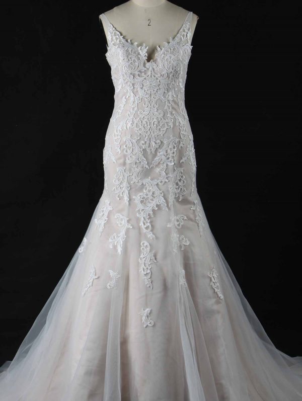 White Wedding Dress in Watford and Luton