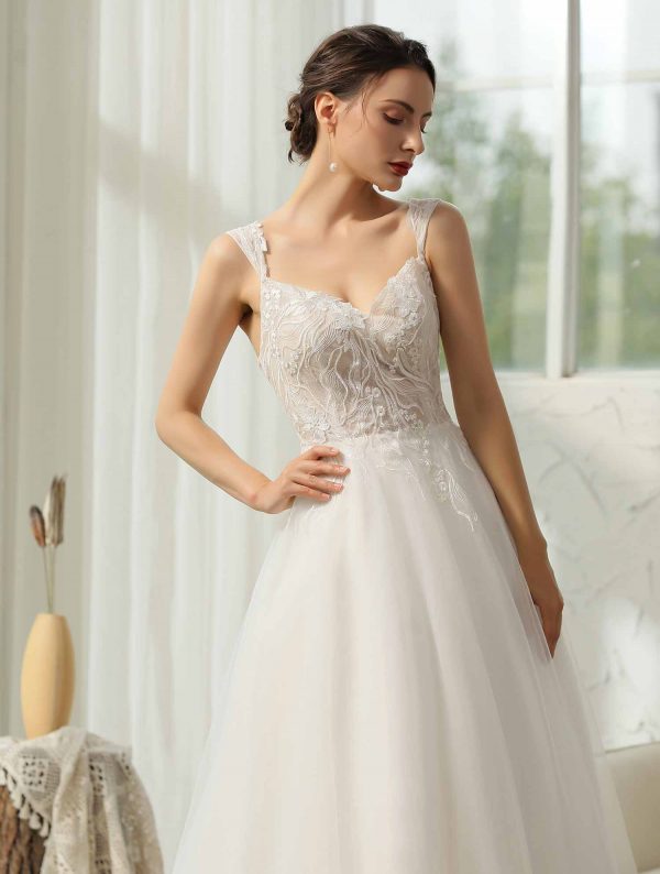 White Wedding Dress in Watford and Luton