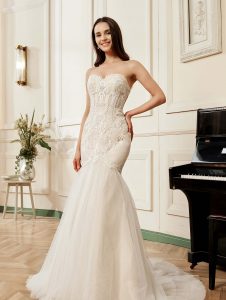 Strapless Mermaid Wedding Gown With Detachable Tulle Sleeve