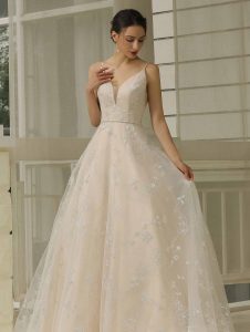 White bridal gowns Watford, Local Wedding Dresses Shops in Luton