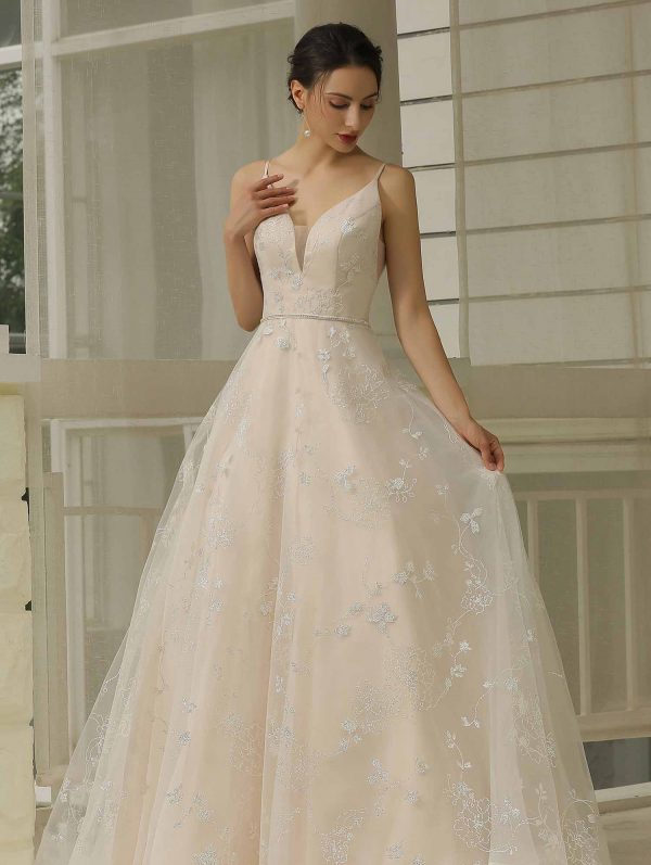 White bridal gowns Watford, Local Wedding Dresses Shops in Luton