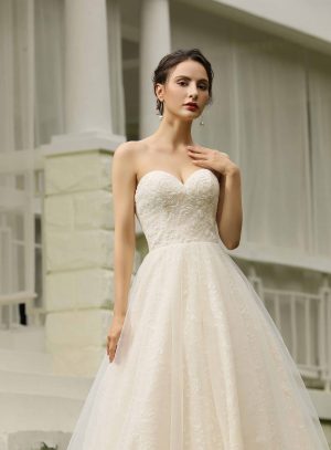 Local Wedding Dress Shops in Luton, White Bridal Dress in Watford
