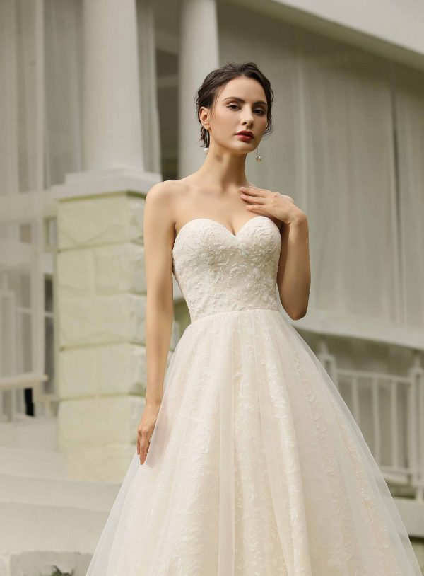 Local Wedding Dress Shops in Luton, White Bridal Dress in Watford