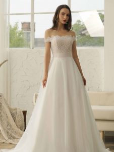 Local Wedding Dress Shops in Luton, White Bridal Dress in Watford